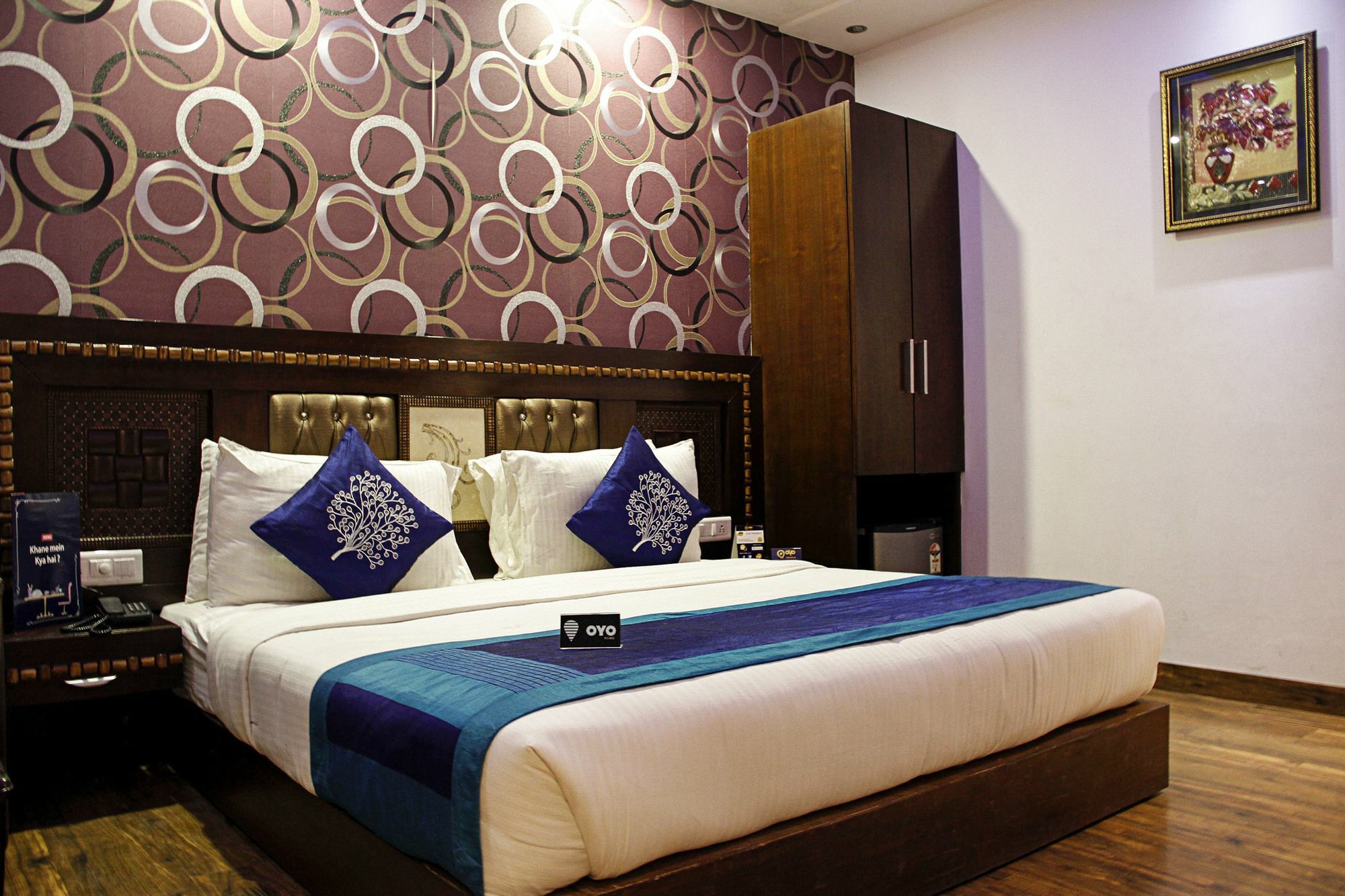 Hotel Waterfall Delhi  Buitenkant foto